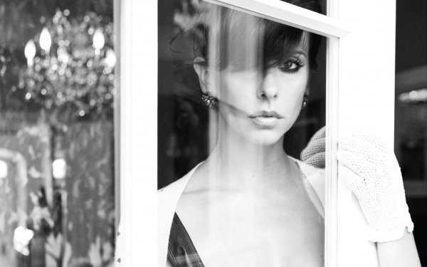 Celebrity - Jennifer Love Hewitt Wallpapers and Backgrounds
