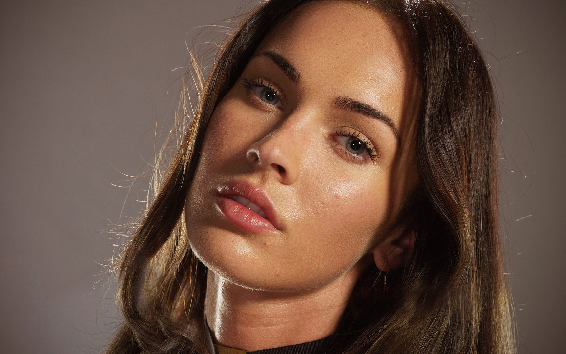 Megan Fox Computer Wallpapers Desktop Backgrounds 1920x1200 Id437256 0208