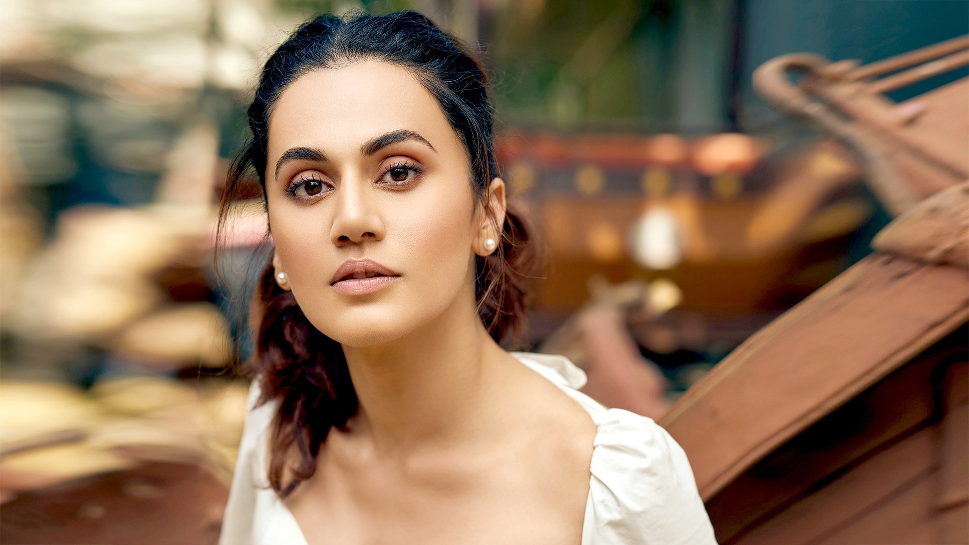 Download Depth Of Field Brown Eyes Brunette Face Indian Actress Woman ...