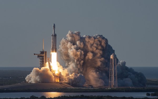 Technology SpaceX Rocket Lift-Off Falcon Heavy HD Wallpaper | Background Image