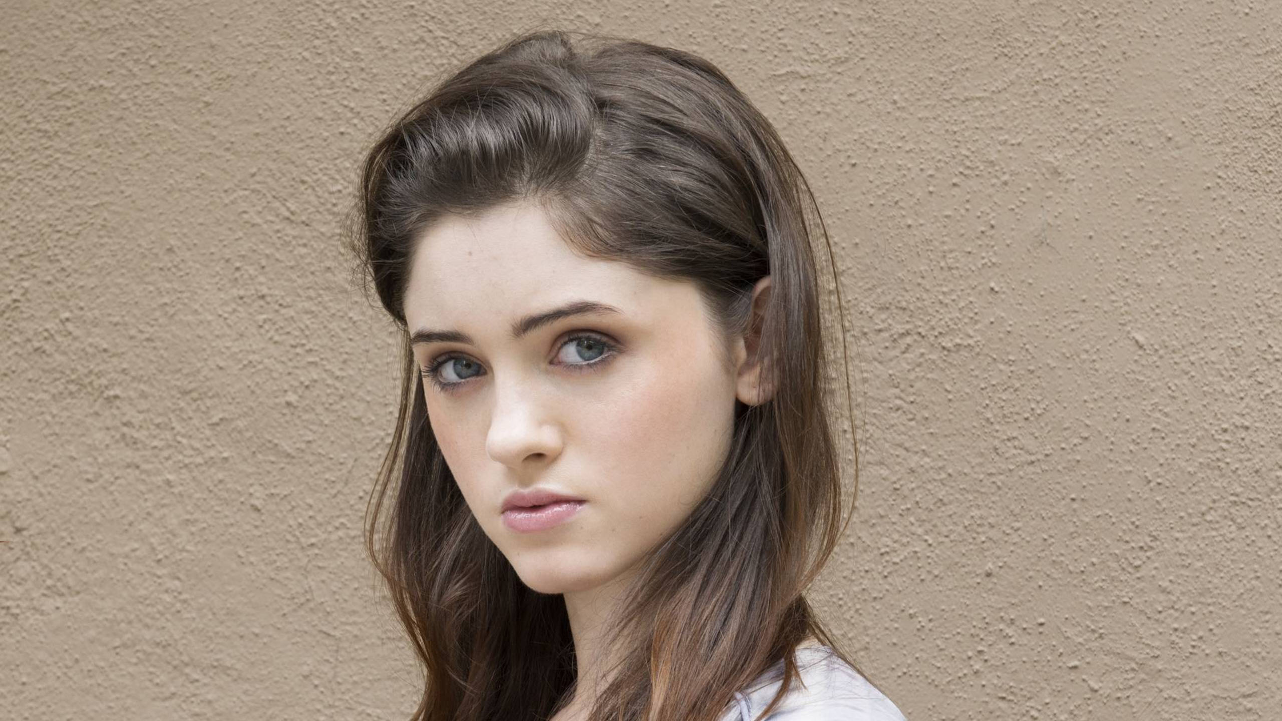 Natalia Dyer HD Wallpapers and Backgrounds. 