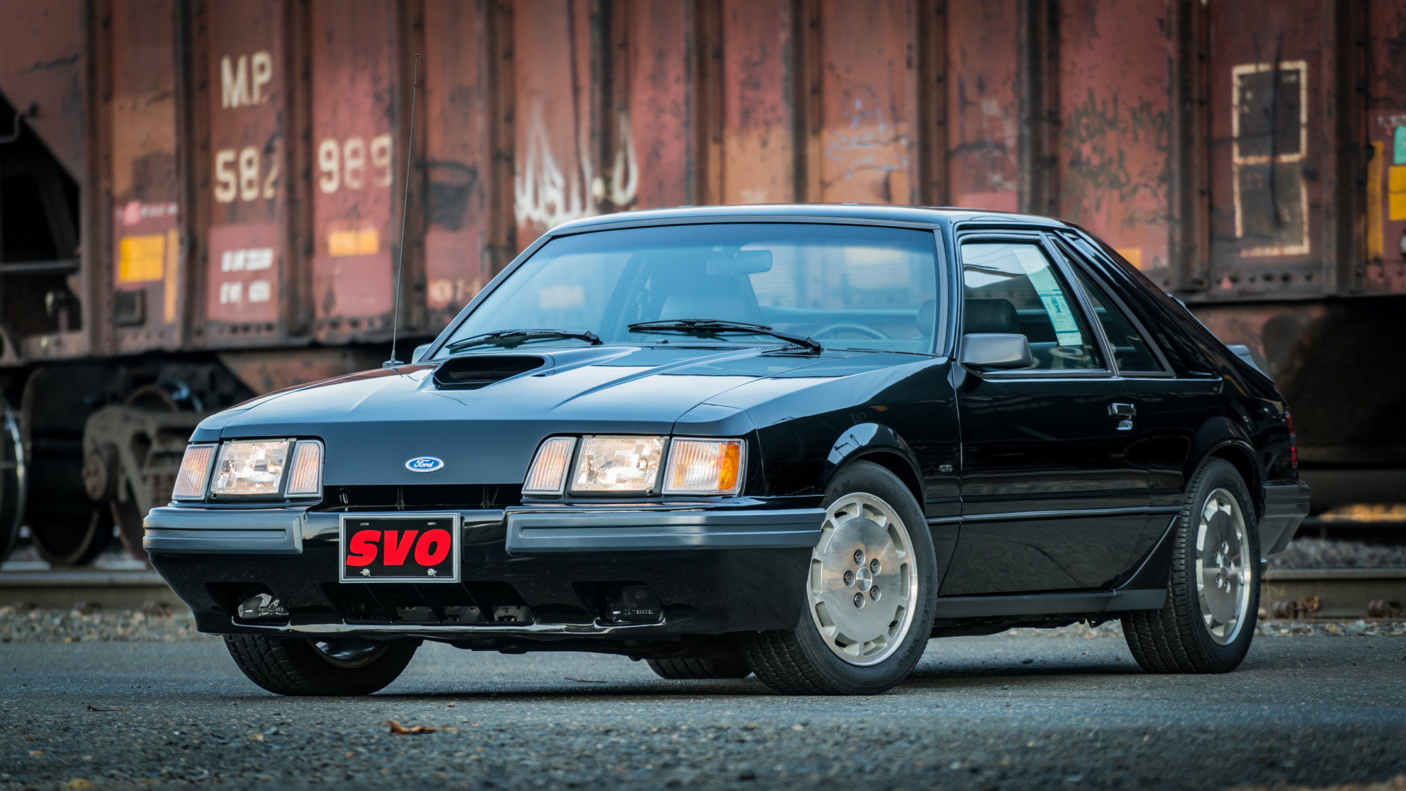 1986 Ford Mustang Svo Hd Wallpaper Achtergrond 2048x1152