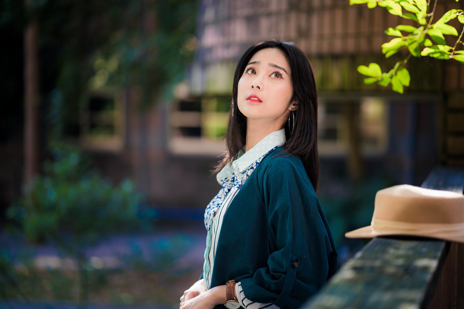 Download Wristwatch Earrings Hat Depth Of Field Black Hair Model Woman Asian 4k Ultra HD Wallpaper