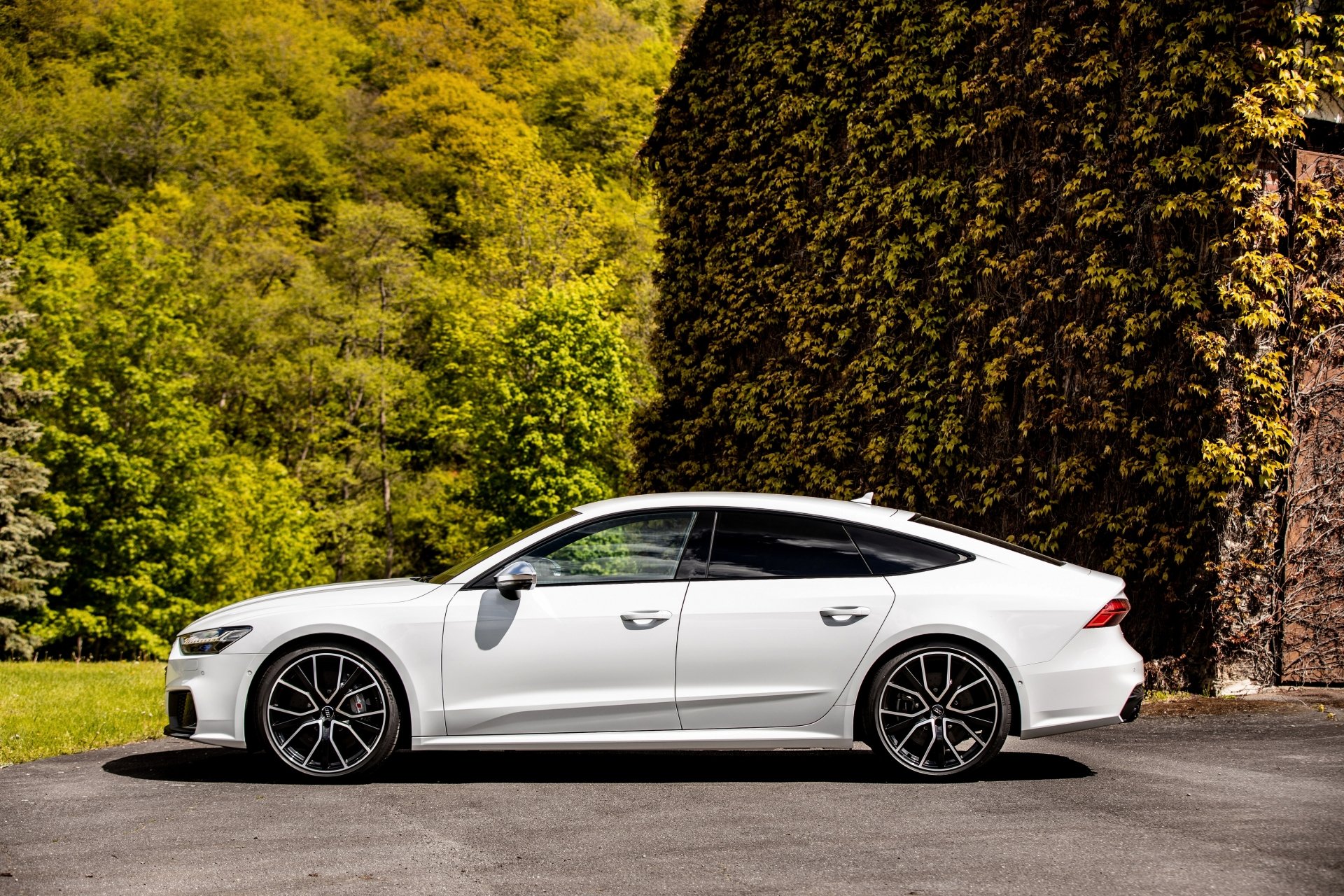 Download White Car Car Audi Vehicle Audi A7 4k Ultra HD Wallpaper
