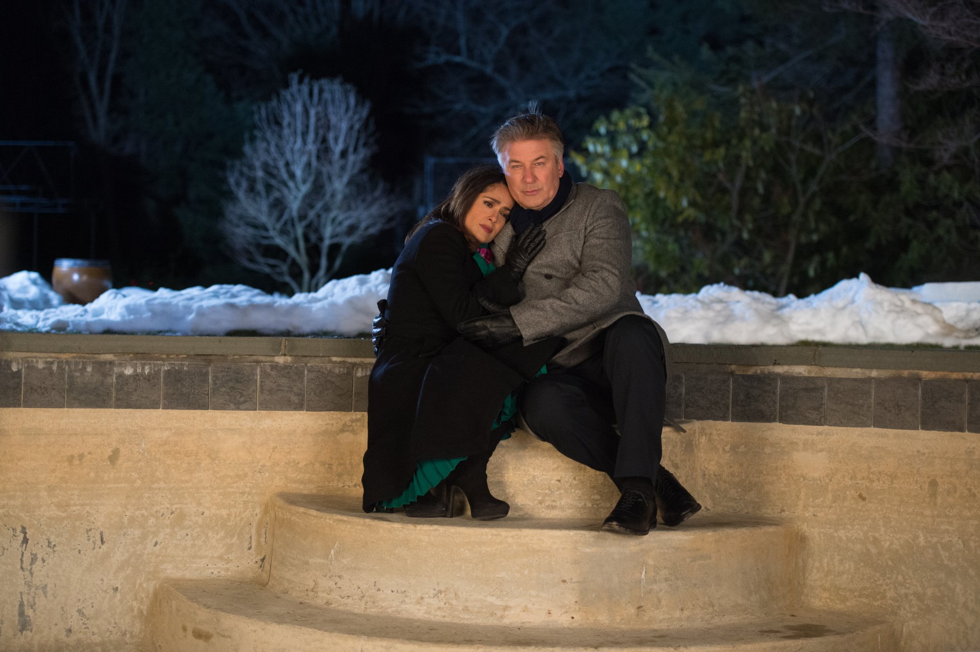 Download Alec Baldwin Salma Hayek Movie Drunk Parents 4k Ultra HD Wallpaper