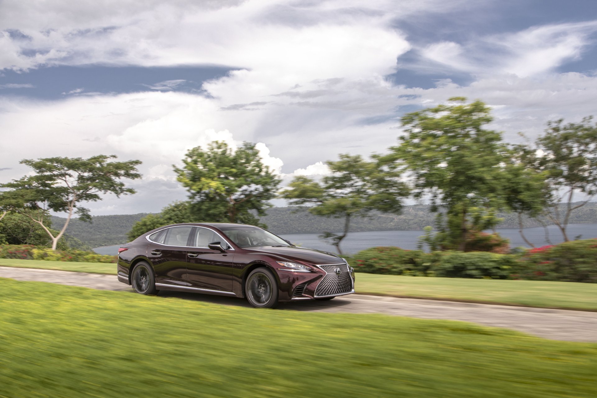 Download Brown Car Car Lexus Lexus LS Vehicle Lexus LS 500 4k Ultra HD Wallpaper