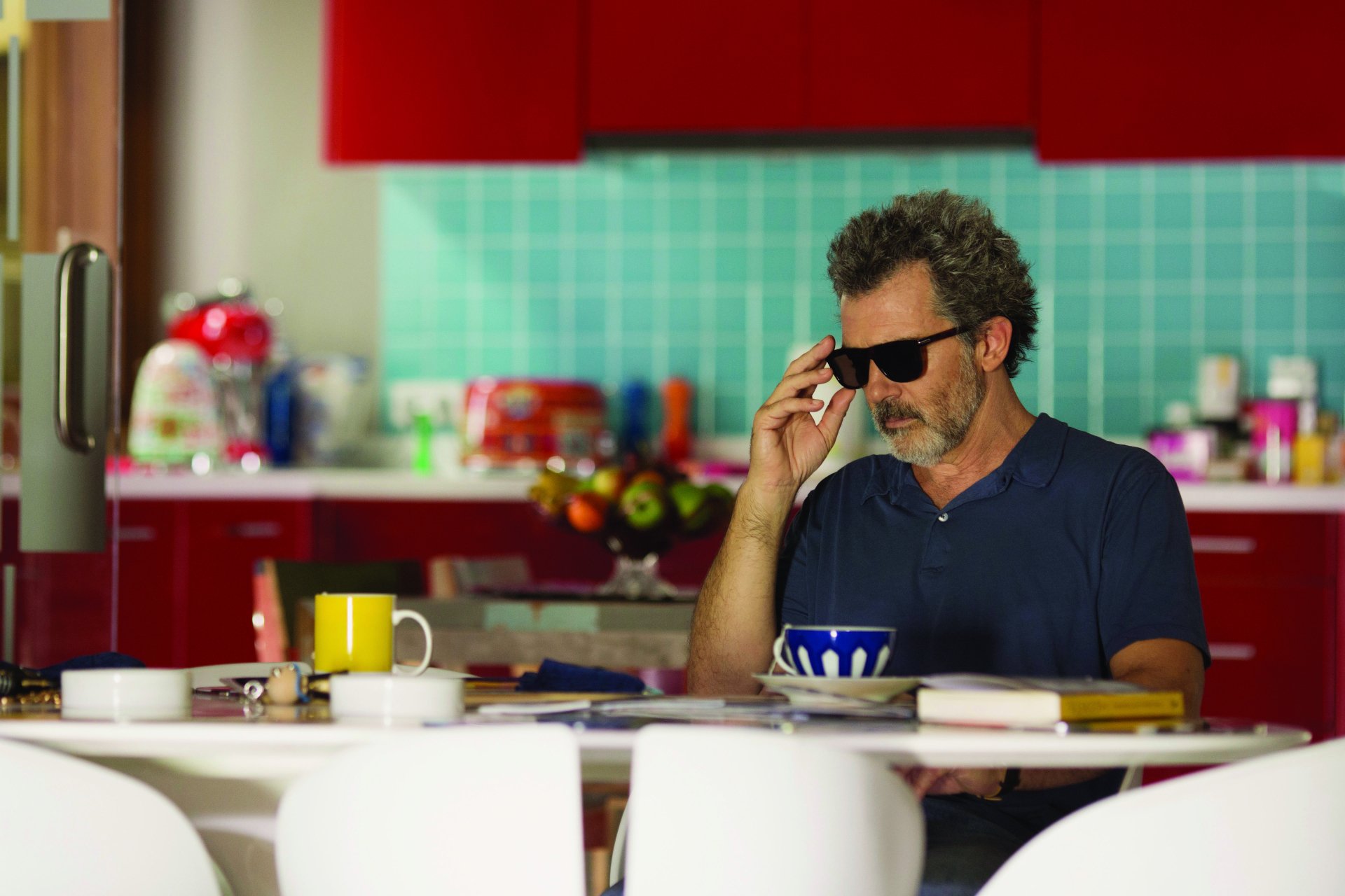 Download Antonio Banderas Movie Pain And Glory 4k Ultra HD Wallpaper