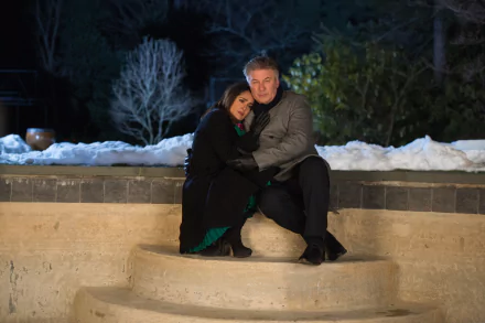 Alec Baldwin Salma Hayek movie Drunk Parents HD Desktop Wallpaper | Background Image