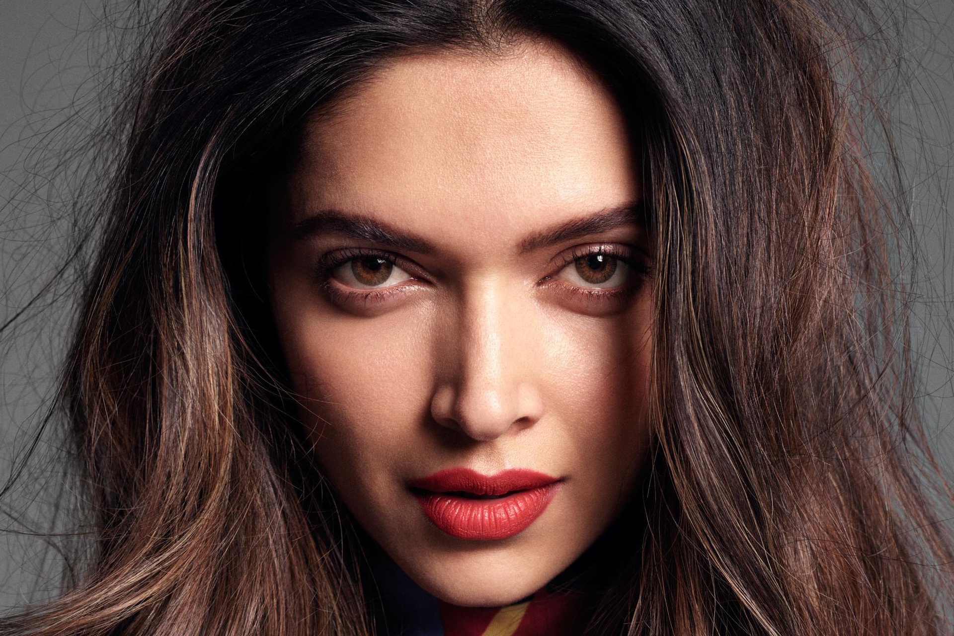 Download Stare Brunette Indian Lipstick Face Actress Model Celebrity Deepika Padukone Hd Wallpaper