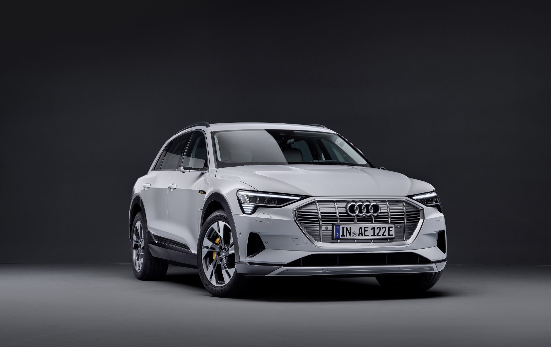 Download SUV Crossover Car Electric Car Silver Car Car Audi Vehicle Audi E-tron Quattro 4k Ultra HD Wallpaper