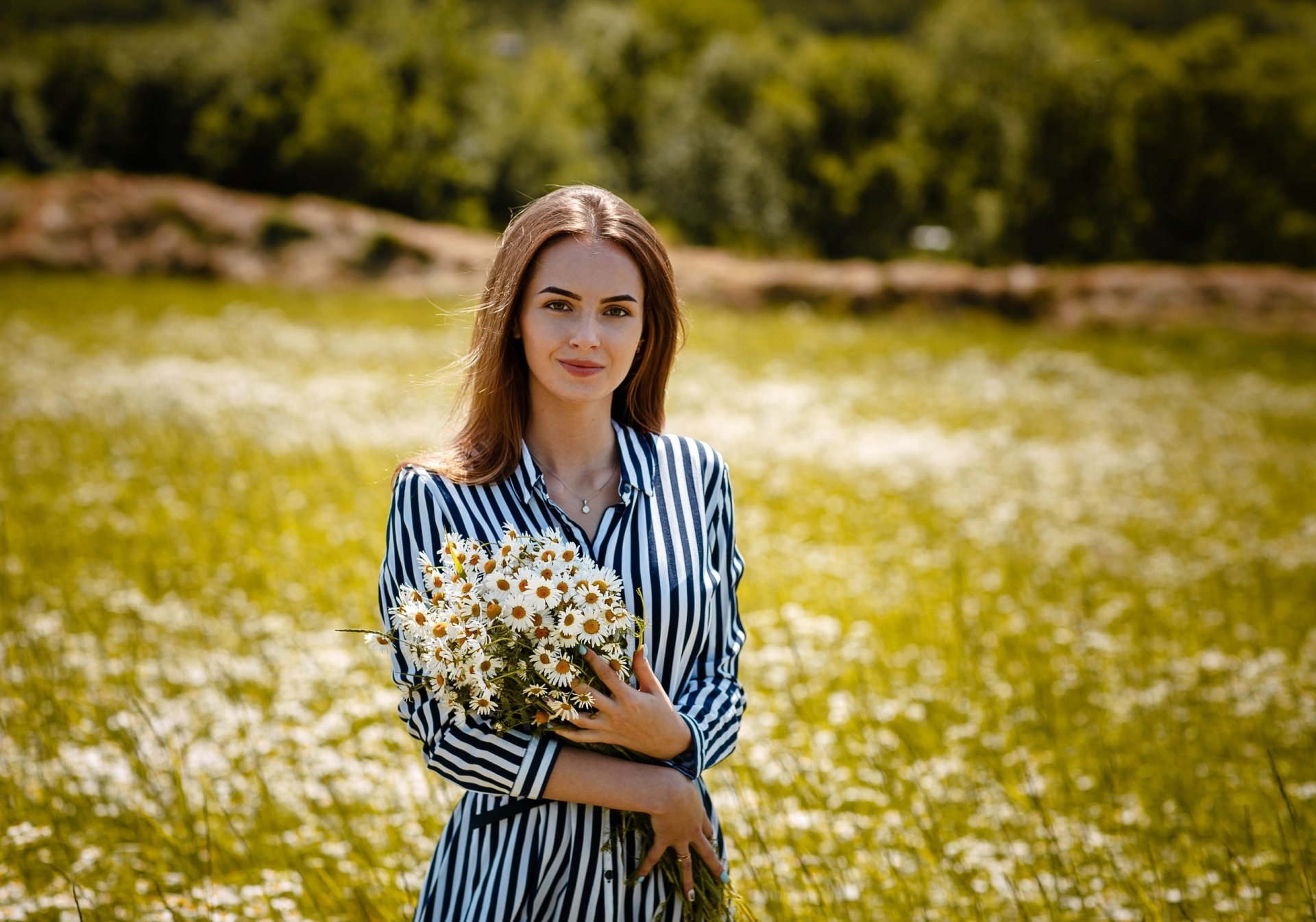 Download Depth Of Field White Flower Flower Chamomile Woman Model HD Wallpaper by Alexey Gilev