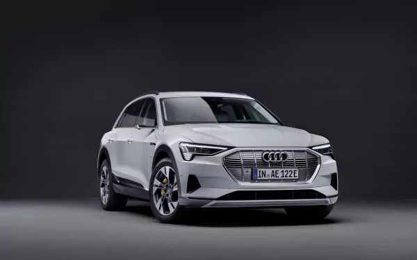 SUV crossover car electric car silver car car Audi vehicle Audi E-tron Quattro HD Desktop Wallpaper | Background Image