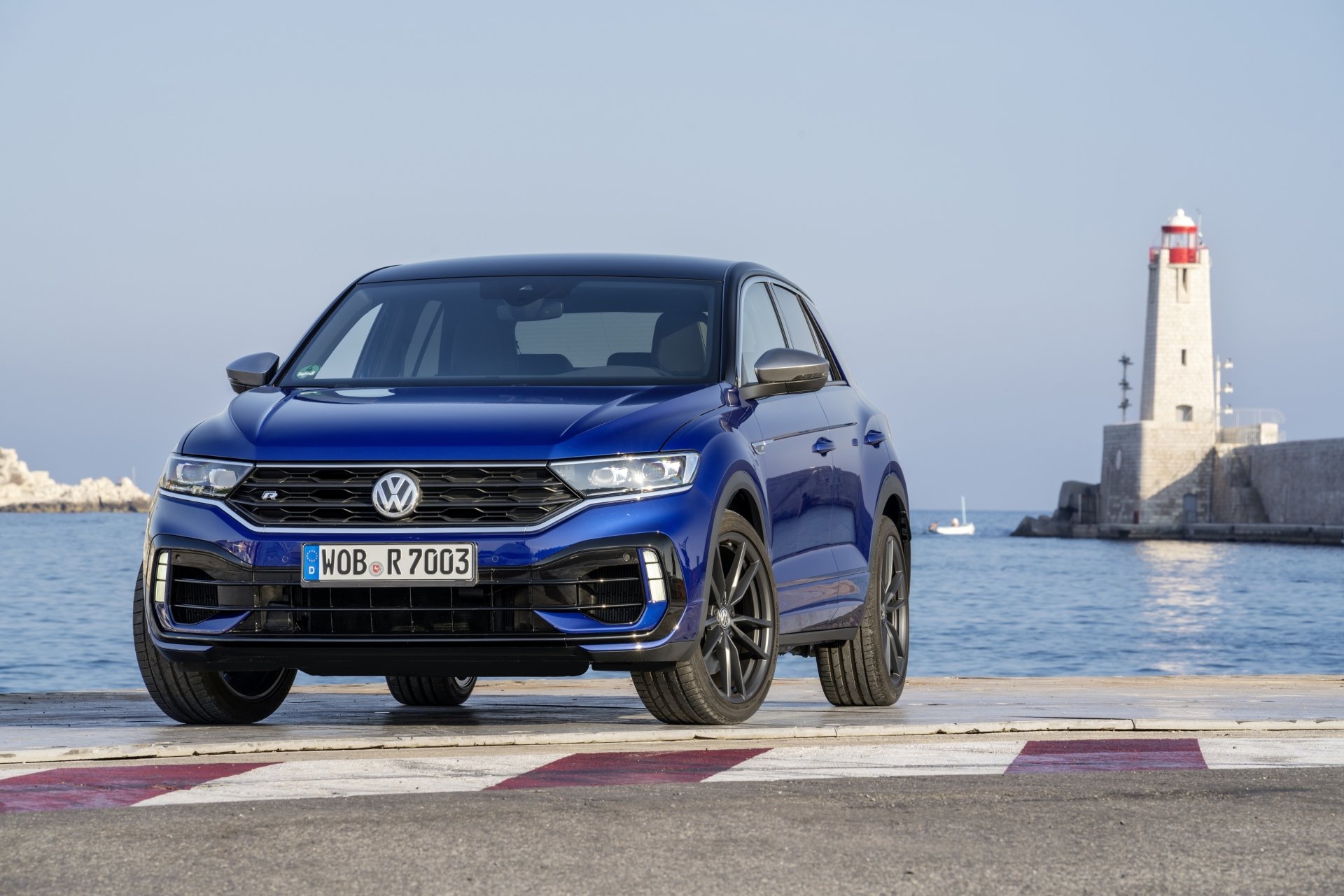Download SUV Car Volkswagen Vehicle Volkswagen T-Roc 4k Ultra HD Wallpaper