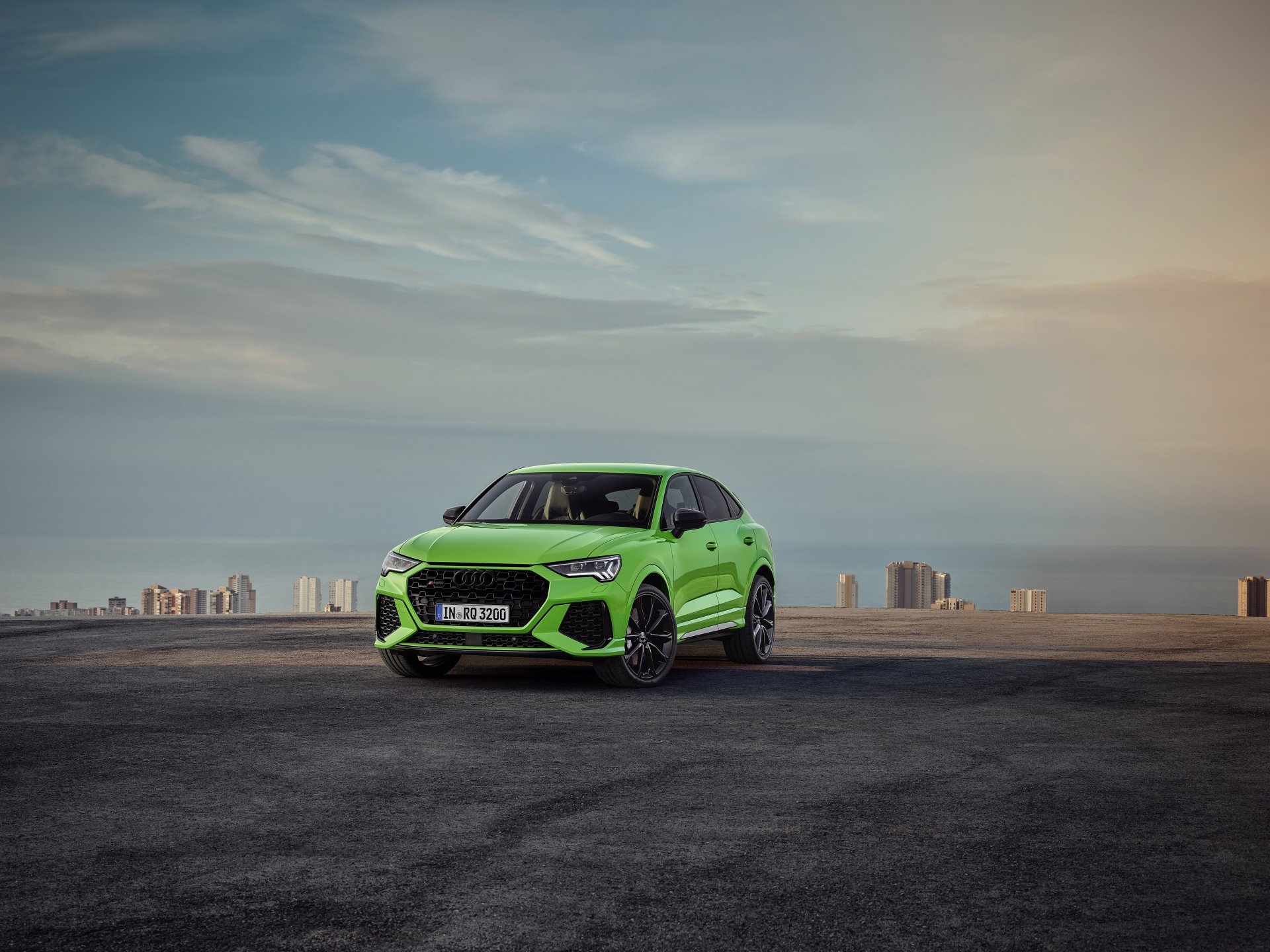 Download SUV Green Car Car Audi Vehicle Audi Q3 4k Ultra HD Wallpaper