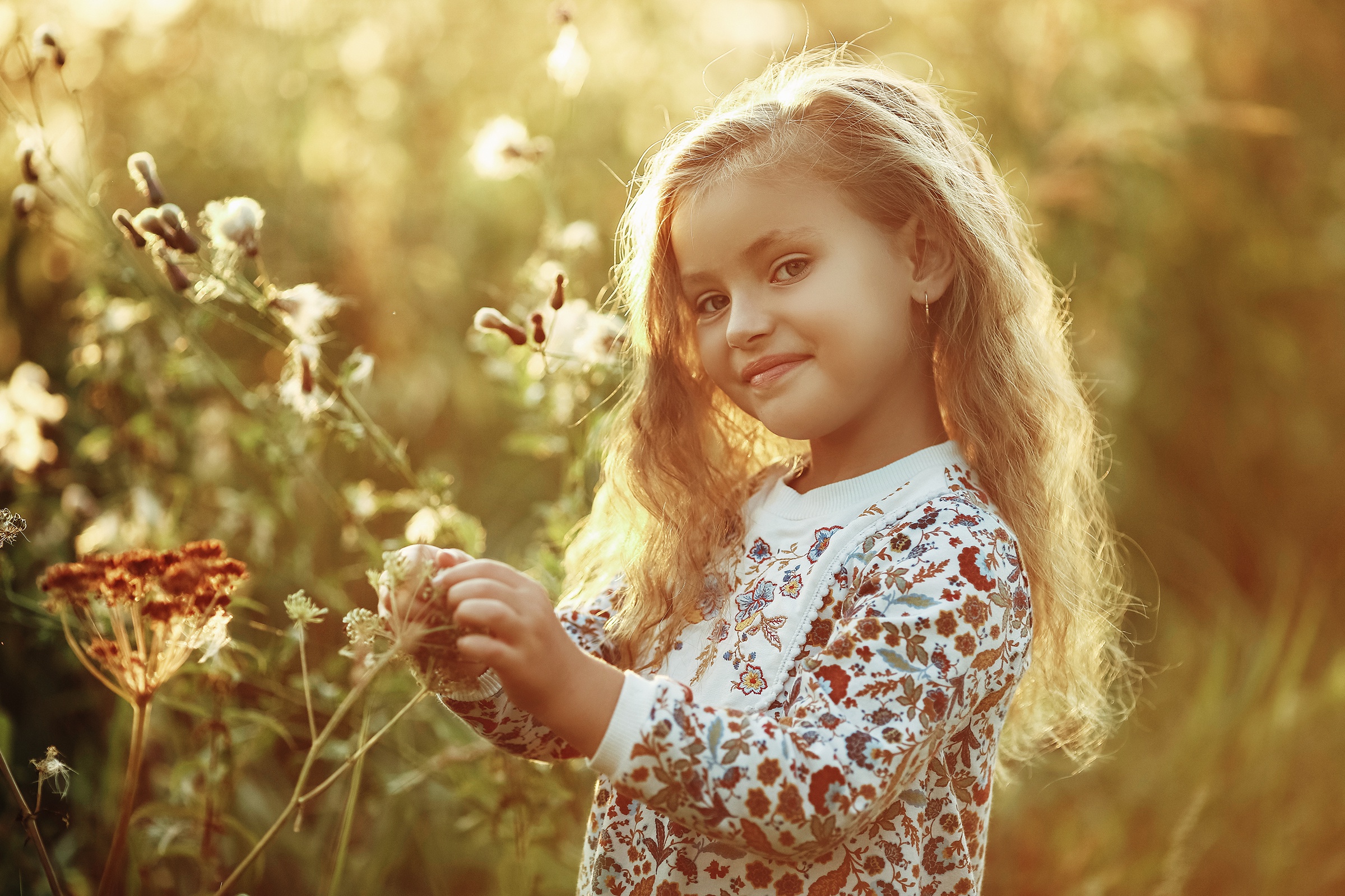 Download Blonde Little Girl Photography Child HD Wallpaper