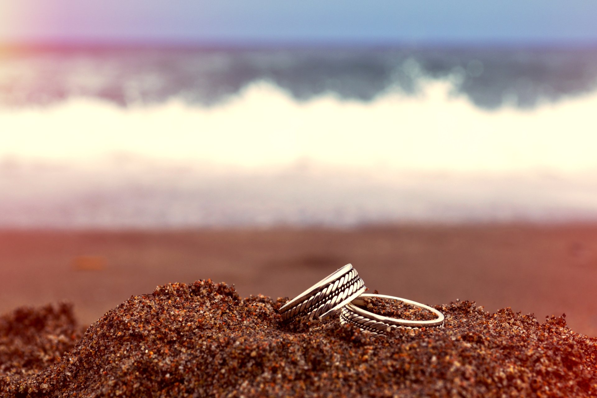 Love Rings - romantic moment on the beach by marielennadenisa