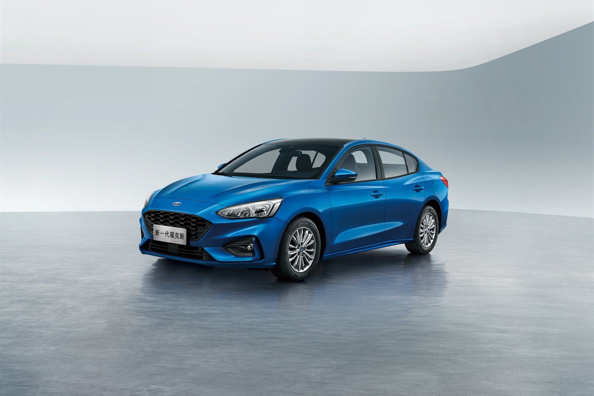 Download Compact Car Car Ford Vehicle Ford Focus 4k Ultra HD Wallpaper