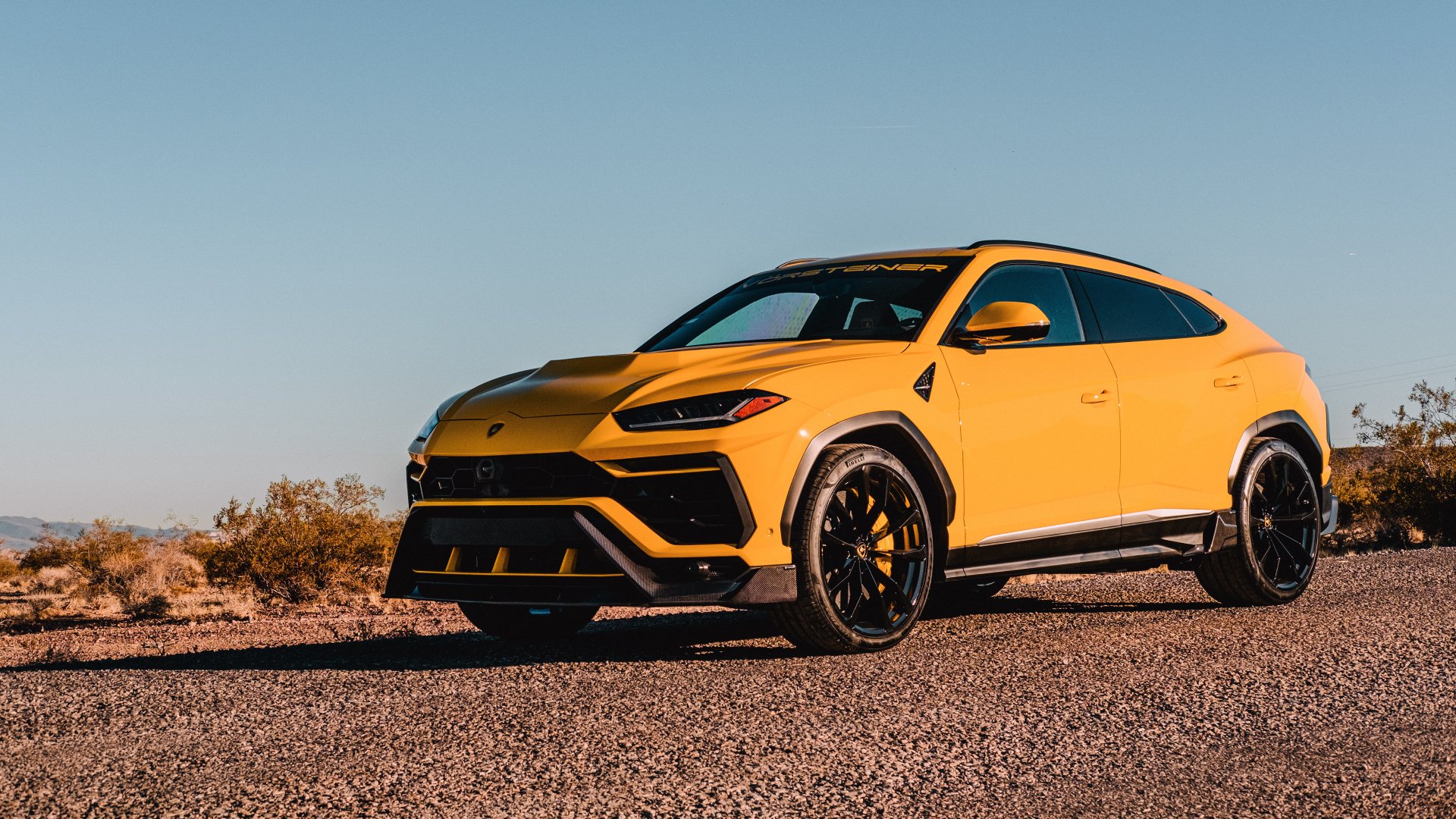 Download Vehicle Lamborghini Urus 4k Ultra HD Wallpaper