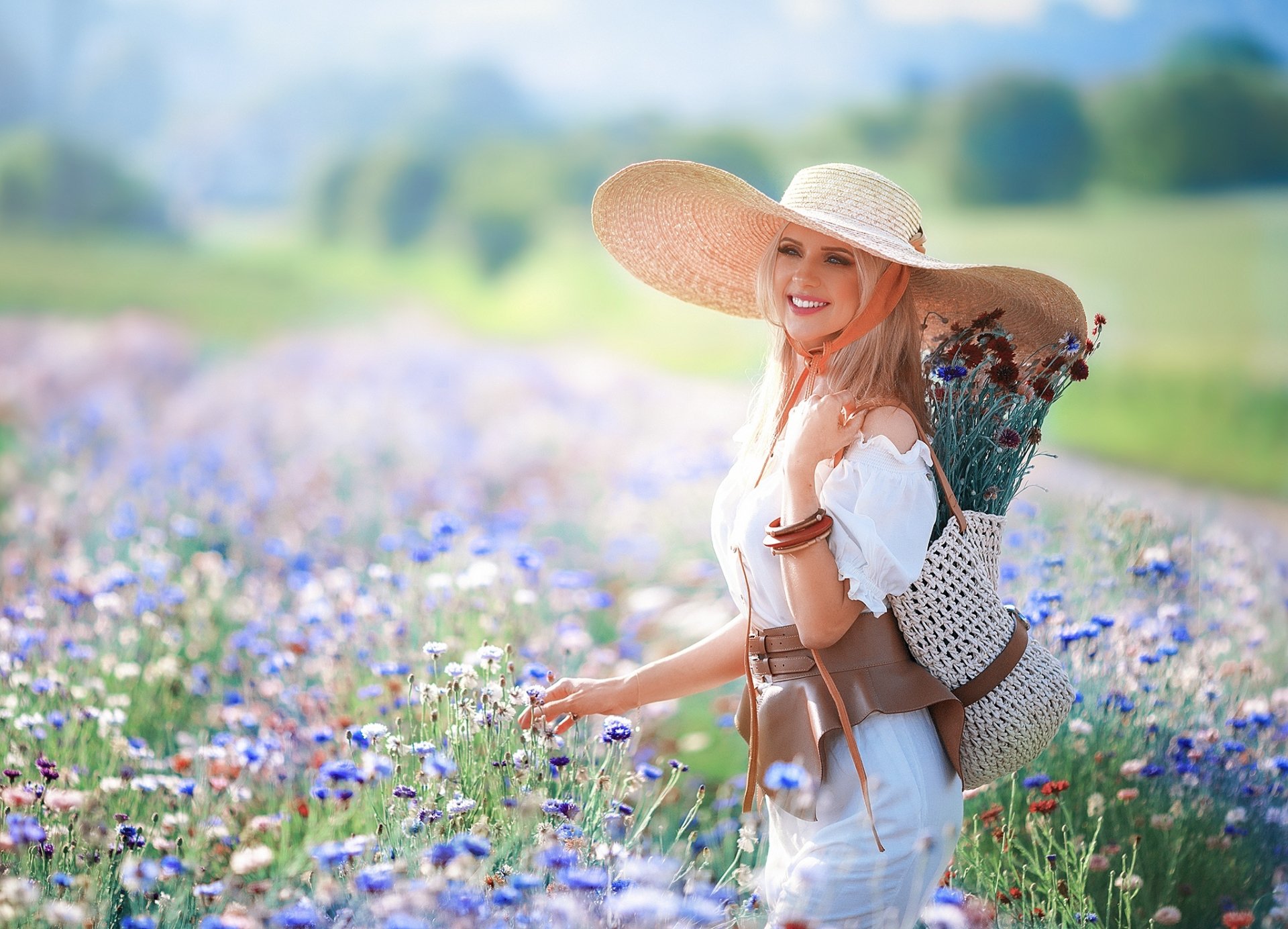 Download White Dress Hat Blonde Smile Depth Of Field Field Summer Woman ...