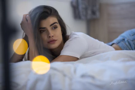 brunette lipstick woman model HD Desktop Wallpaper | Background Image