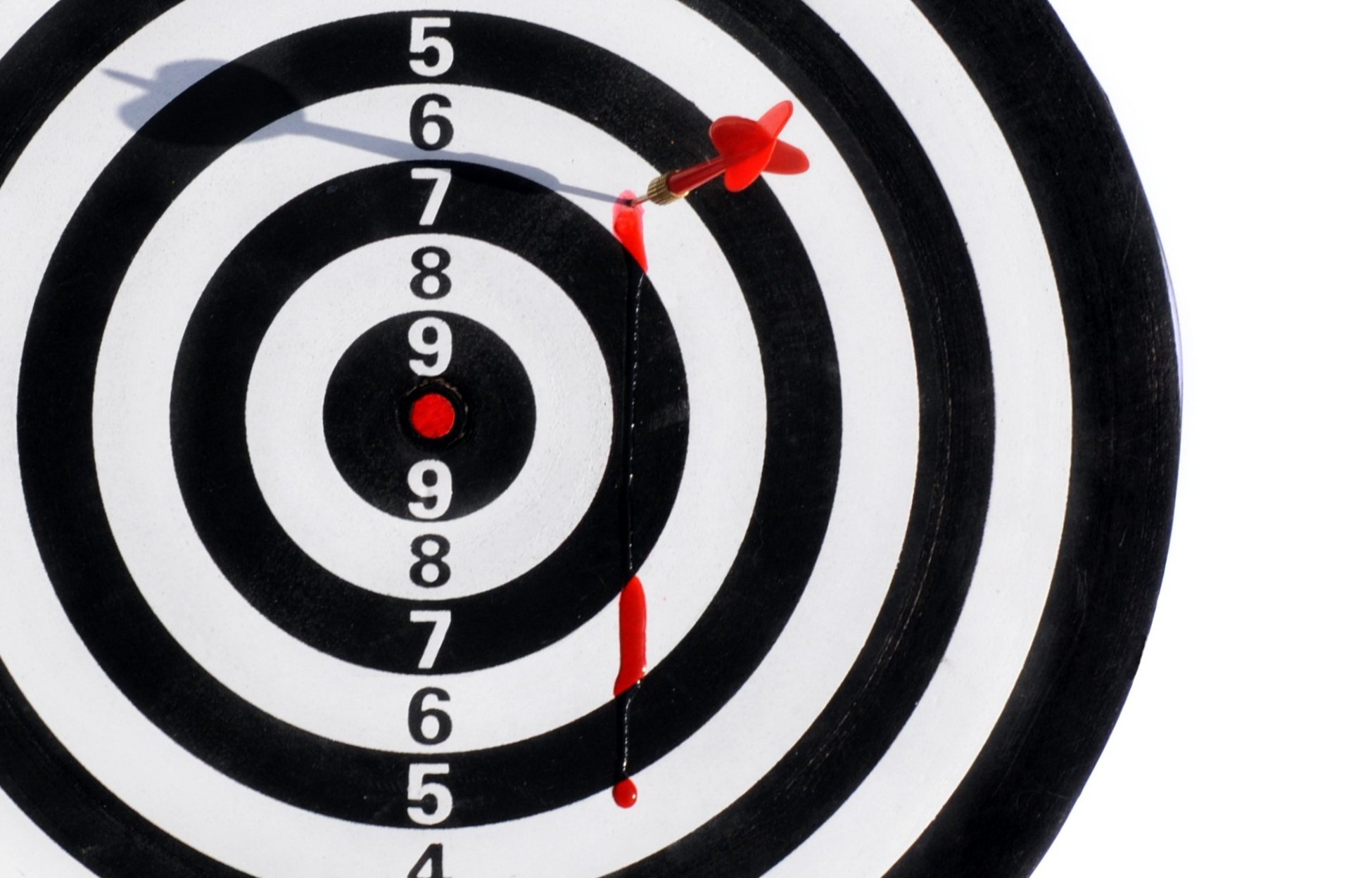 Download Man Made Darts HD Wallpaper