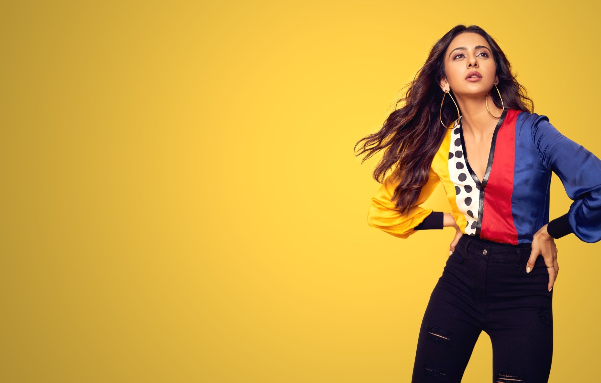 Download Long Hair Earrings Bollywood Actress Indian Brunette Celebrity Rakul Preet Singh 4k Ultra HD Wallpaper