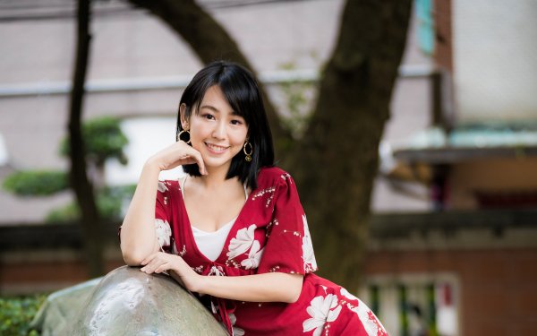 Women Asian Model Smile Earrings Black Hair Depth Of Field HD Wallpaper | Background Image