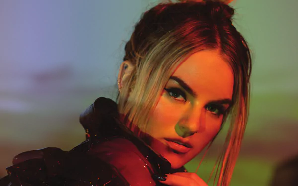 brunette face American singer JoJo (Singer) music HD Desktop Wallpaper | Background Image