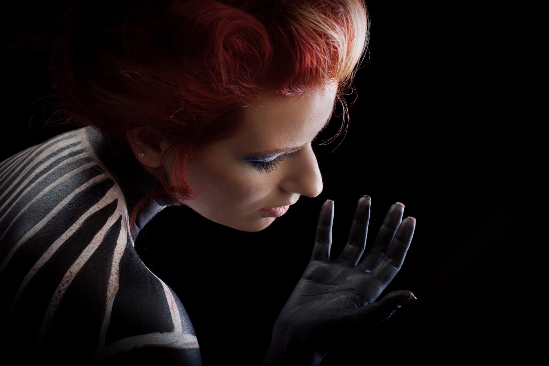 Download Makeup Woman Model 4k Ultra HD Wallpaper