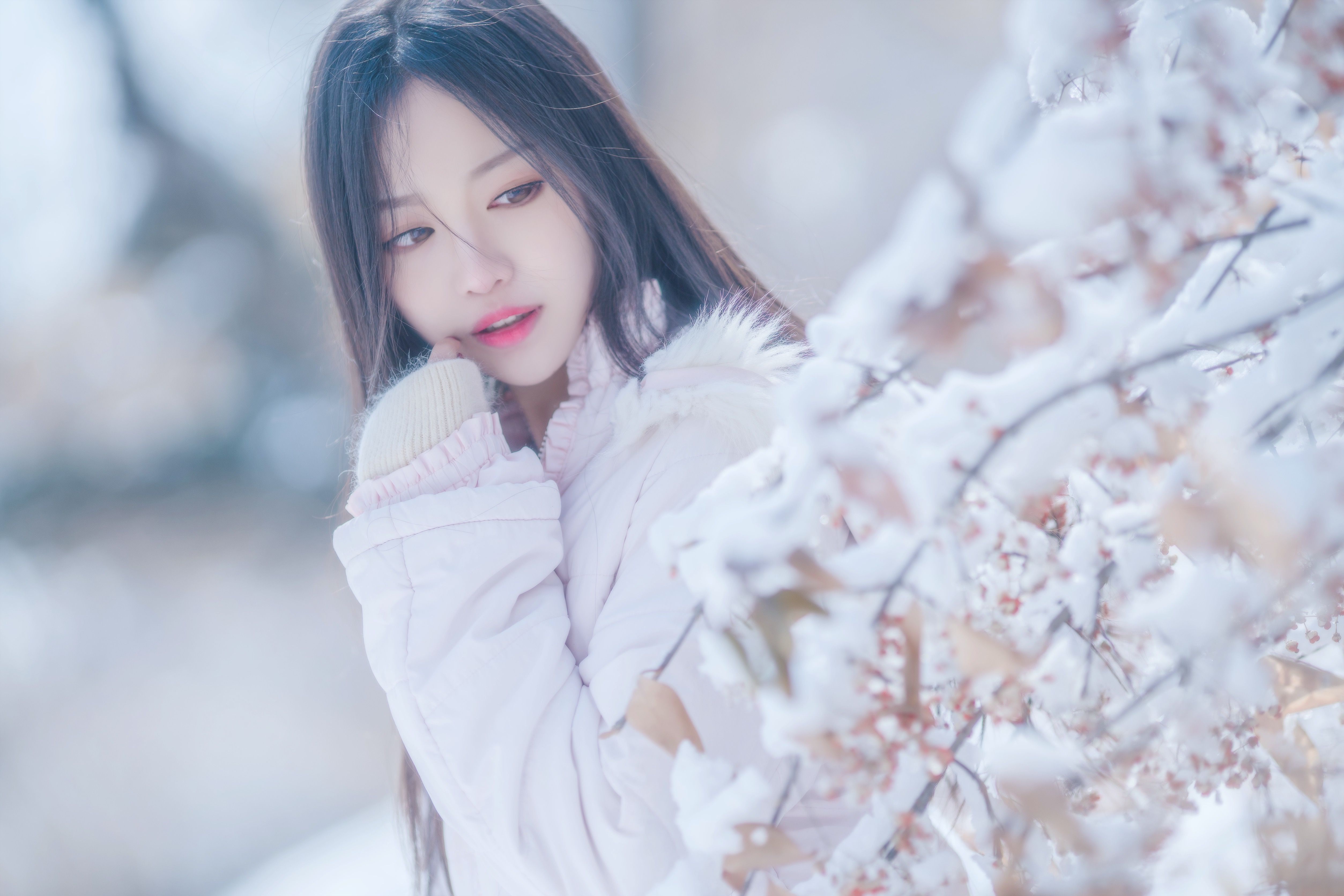 Women HD Wallpapers and Backgrounds. 