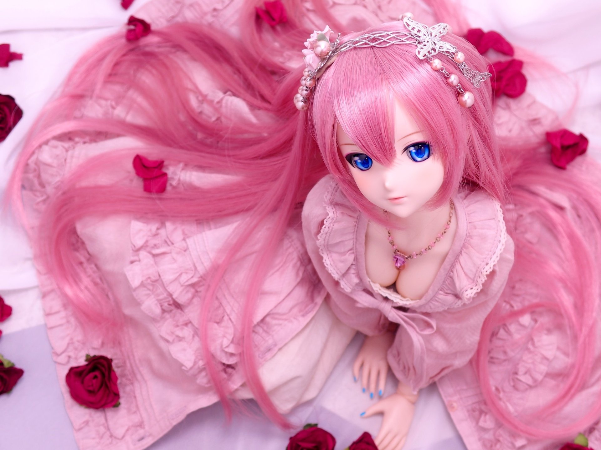 Download Man Made Doll HD Wallpaper