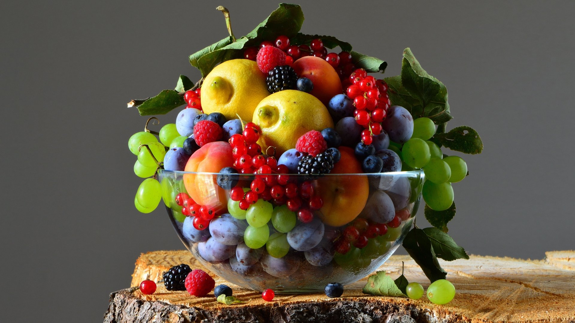 Download Currants Lemon Grapes Nectarine Plum Raspberry Blackberry Blueberry Food Still Life 4k Ultra HD Wallpaper