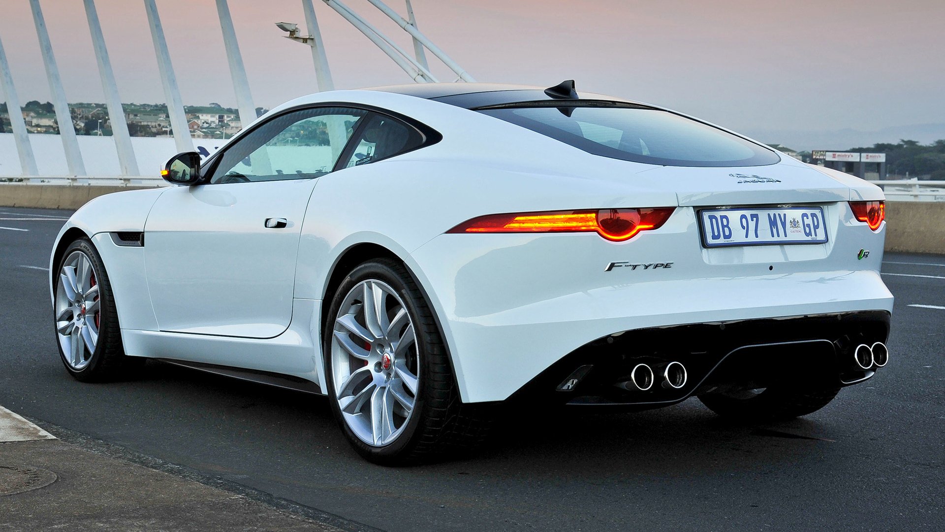 Jaguar f type r