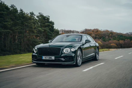 green car car Bentley vehicle Bentley Flying Spur V8 HD Desktop Wallpaper | Background Image