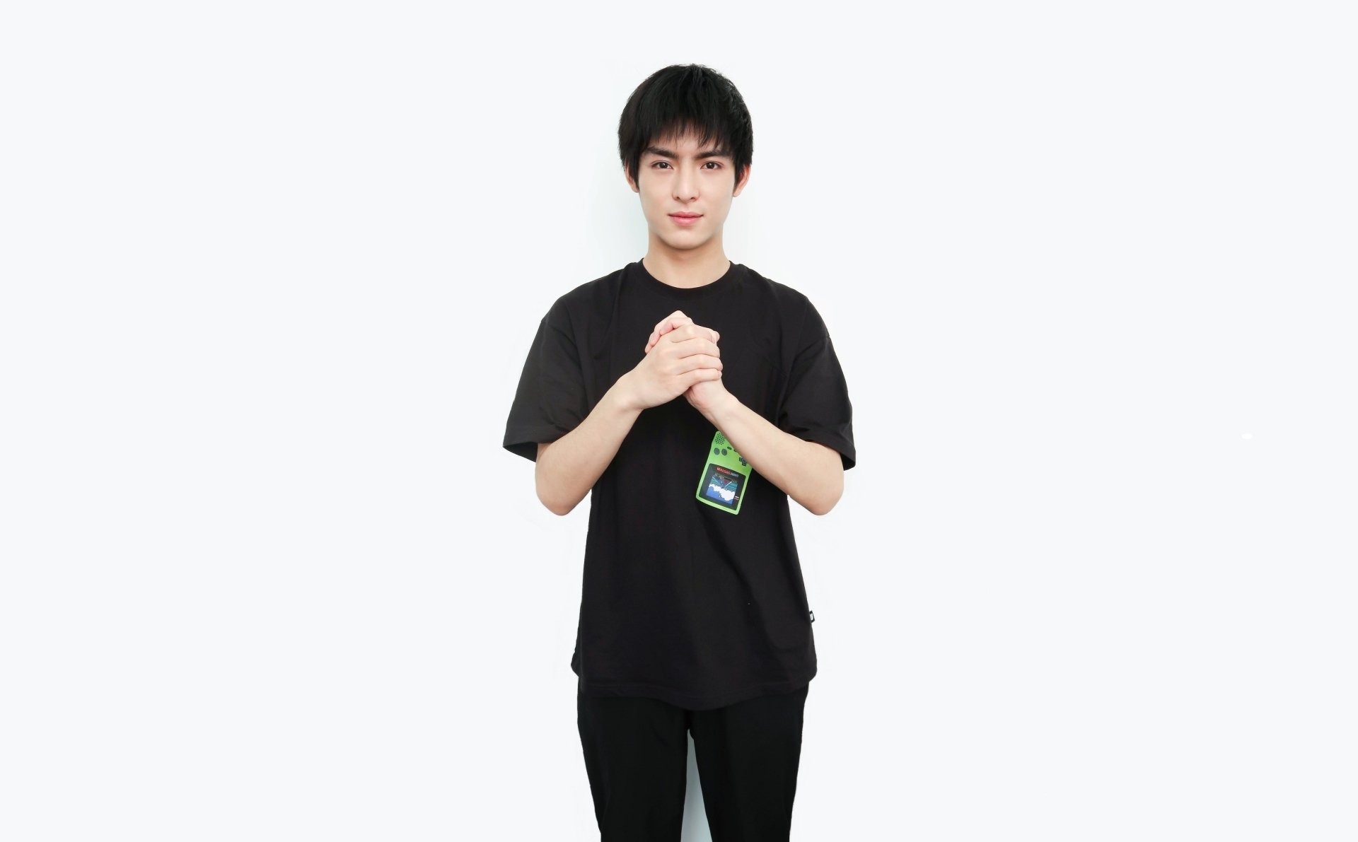 Download Celebrity Wang Hao Xuan HD Wallpaper