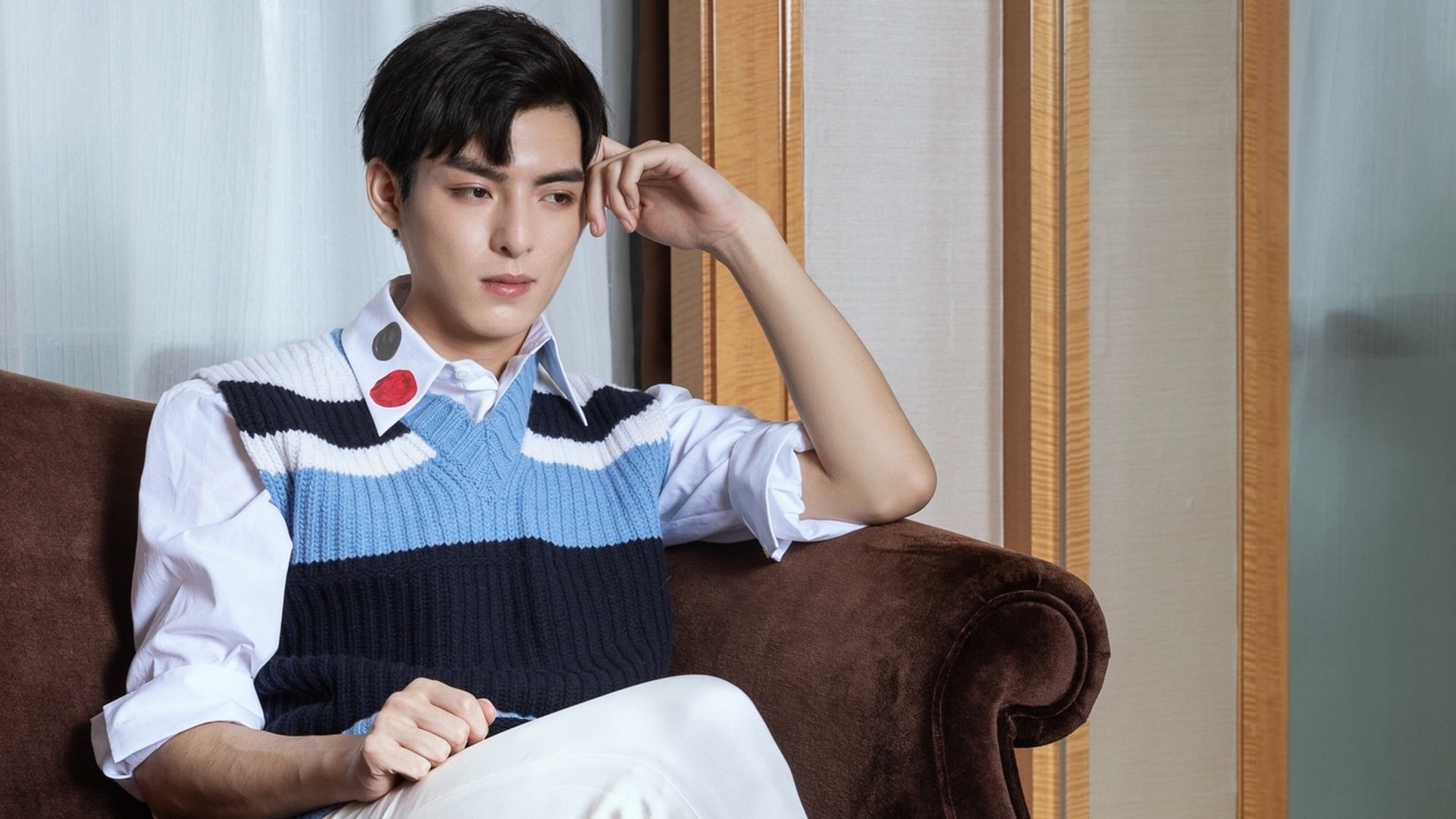 Download Celebrity Wang Hao Xuan HD Wallpaper