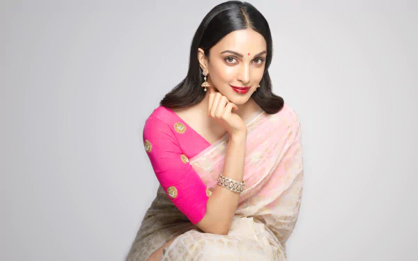 black hair lipstick saree jewelry Bollywood actress Indian Celebrity Kiara Advani HD Desktop Wallpaper | Background Image