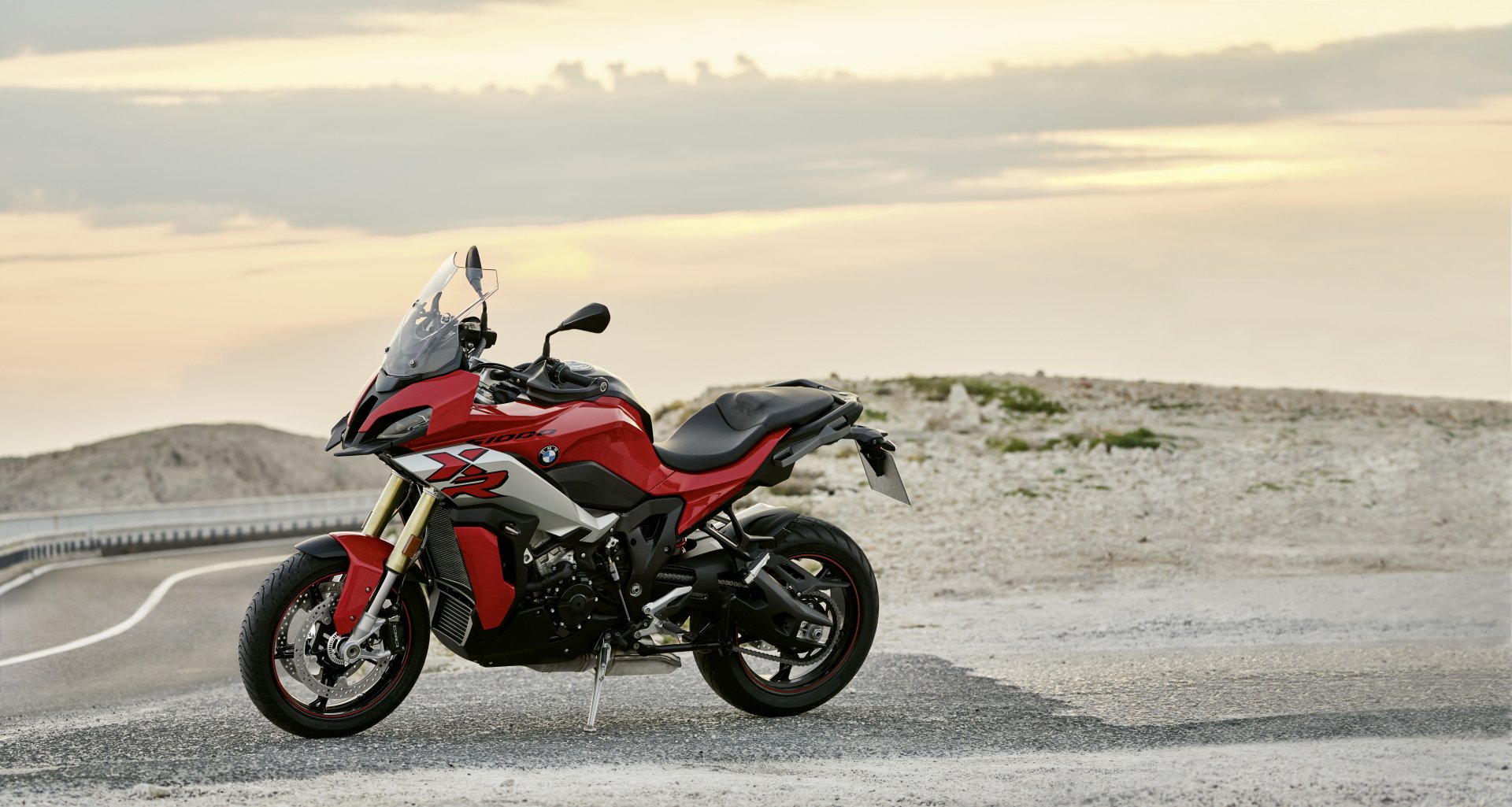 Download BMW S1000 XR Motorcycle Vehicle BMW 4k Ultra HD Wallpaper