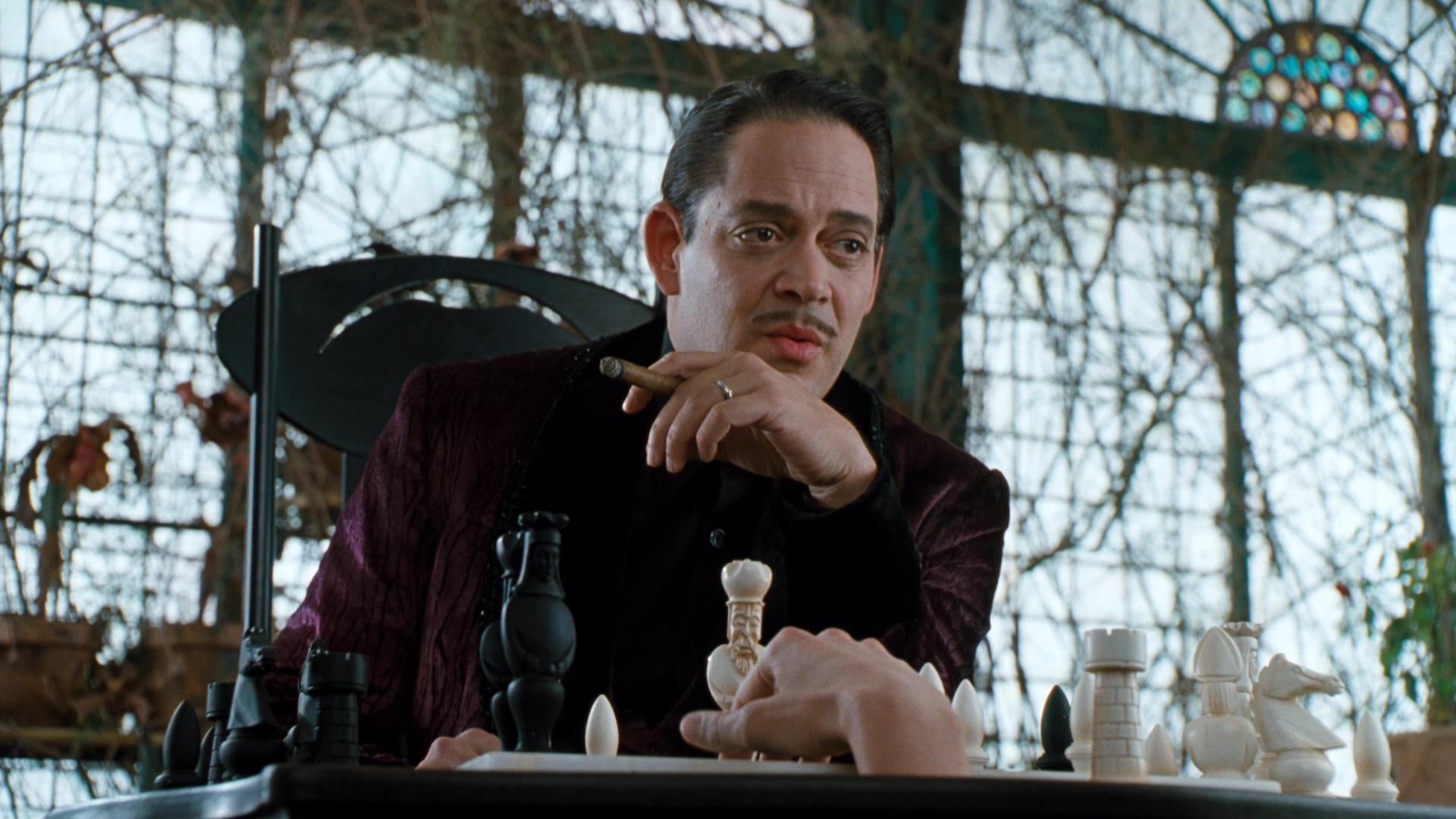 Download Thing (The Addams Family) Raul Julia Gomez Addams Movie The Addams Family (1991) HD Wallpaper