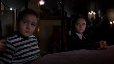 Christina Ricci Jimmy Workman Pugsley Addams Wednesday Addams movie The Addams Family (1991) HD Desktop Wallpaper | Background Image