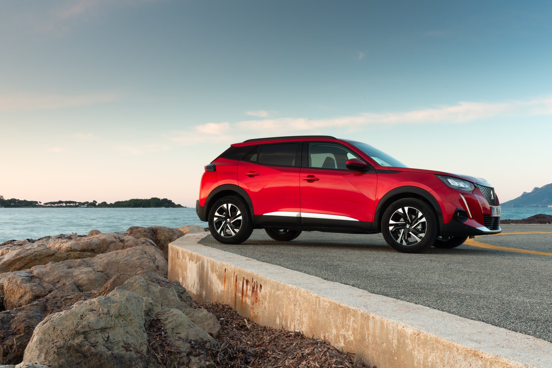 Download Electric Car SUV Vehicle Peugeot 2008 4k Ultra HD Wallpaper