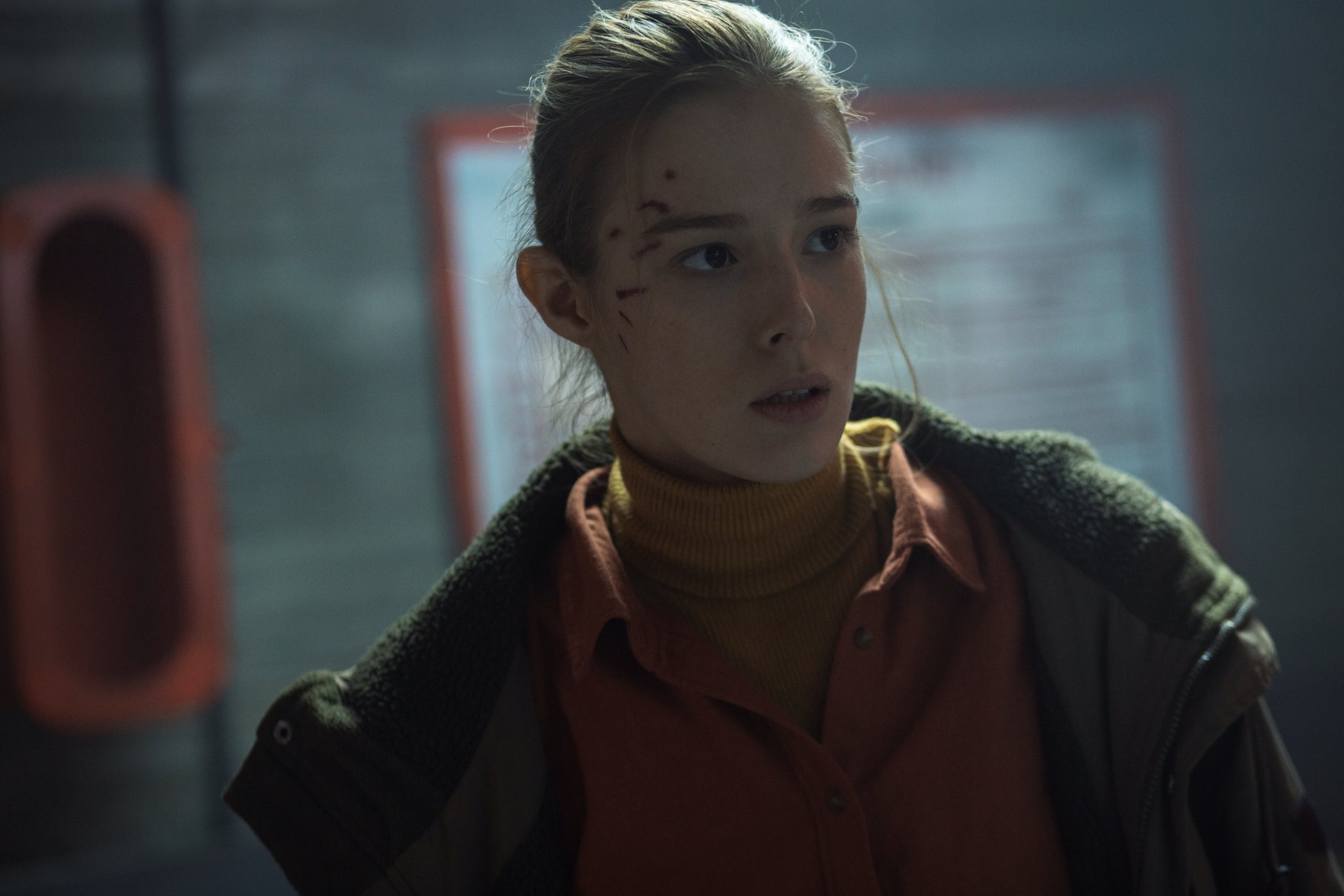 Download Milena Radulovich Movie The Superdeep HD Wallpaper