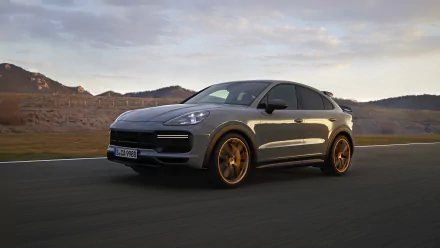  2022 Porsche Cayenne Turbo GT
