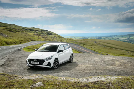  White Hyundai i20 N Line (BC3)