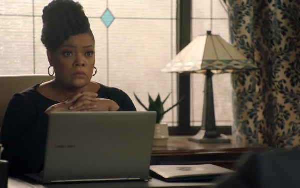 Sherilyn Thomas Yvette Nicole Brown TV Show Big Shot HD Desktop Wallpaper | Background Image