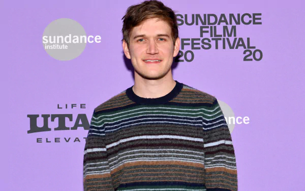 Celebrity Bo Burnham HD Desktop Wallpaper | Background Image