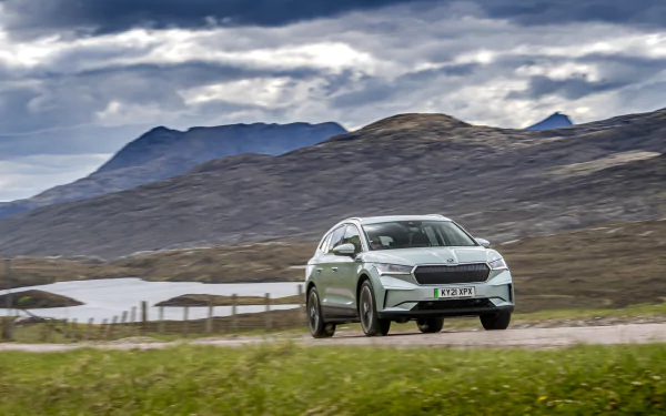 electric car SUV vehicle Skoda Enyaq iV 80 HD Desktop Wallpaper | Background Image