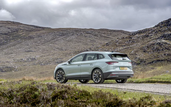 electric car SUV vehicle Skoda Enyaq iV 80 HD Desktop Wallpaper | Background Image