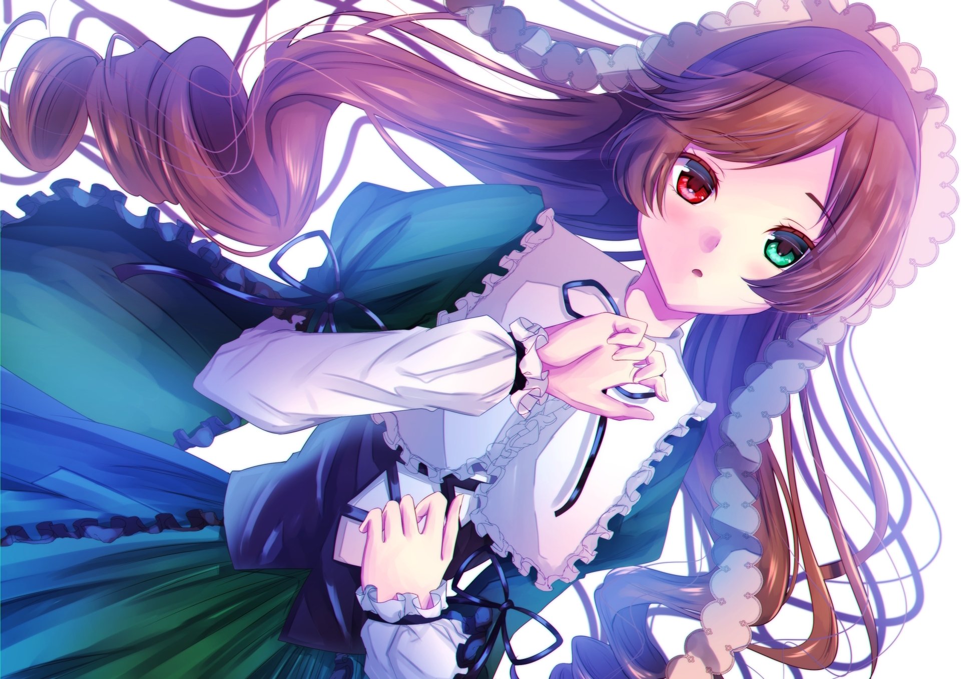 Suiseiseki from Rozen Maiden in anime style, heterochromia with one red and one green eye, wearing a frilly green Victorian dress with flowing hair — 2K Quad HD PC desktop wallpaper