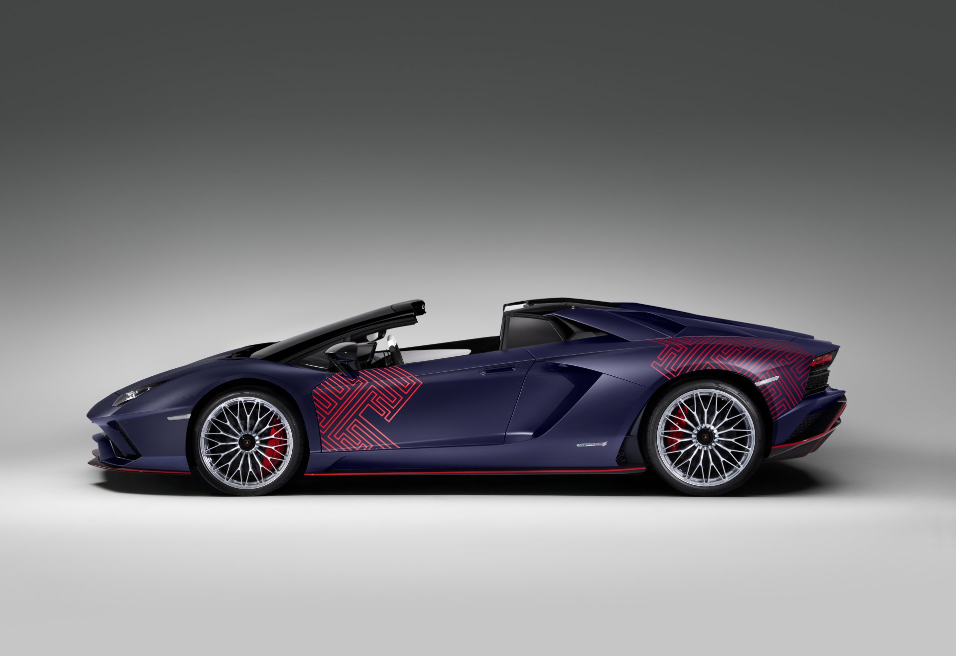 Download Supercar Vehicle Lamborghini Aventador S 4k Ultra HD Wallpaper